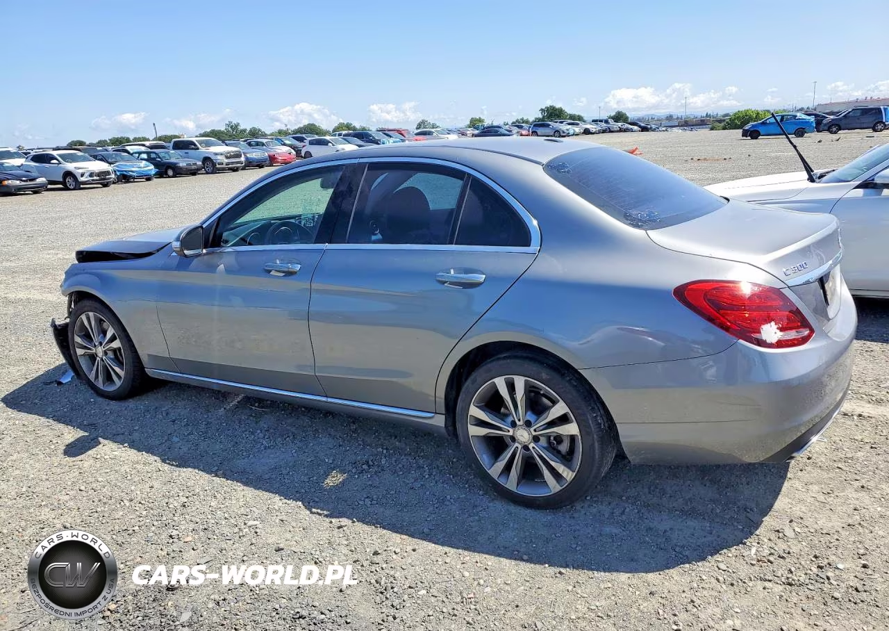 2015 Mercedes-Benz C 300 4Matic VIN:55SWF4KBXFU020182 - 2