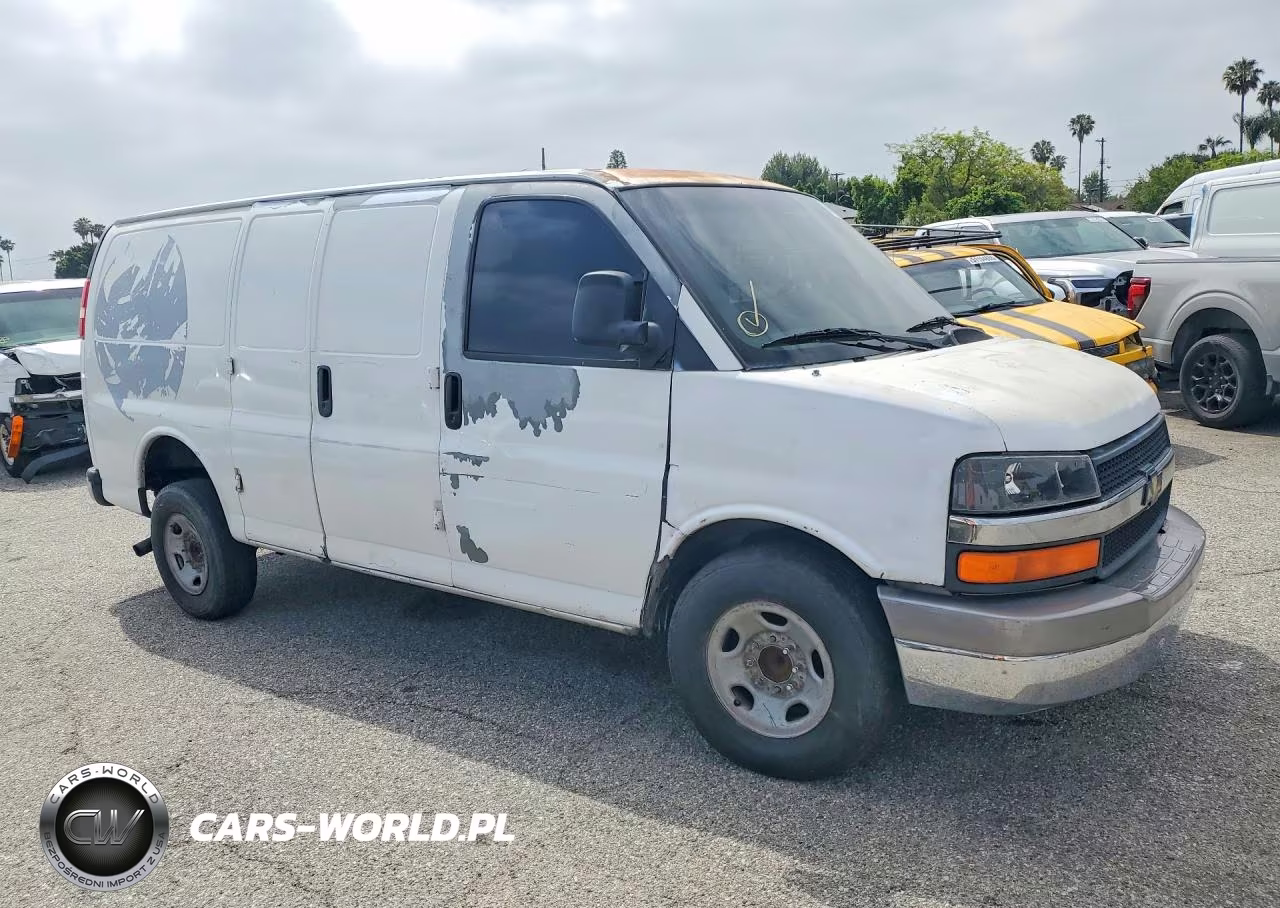 2008 Chevrolet Express 2500 Delivery Van VIN:1GCGG25C381201681 - 4