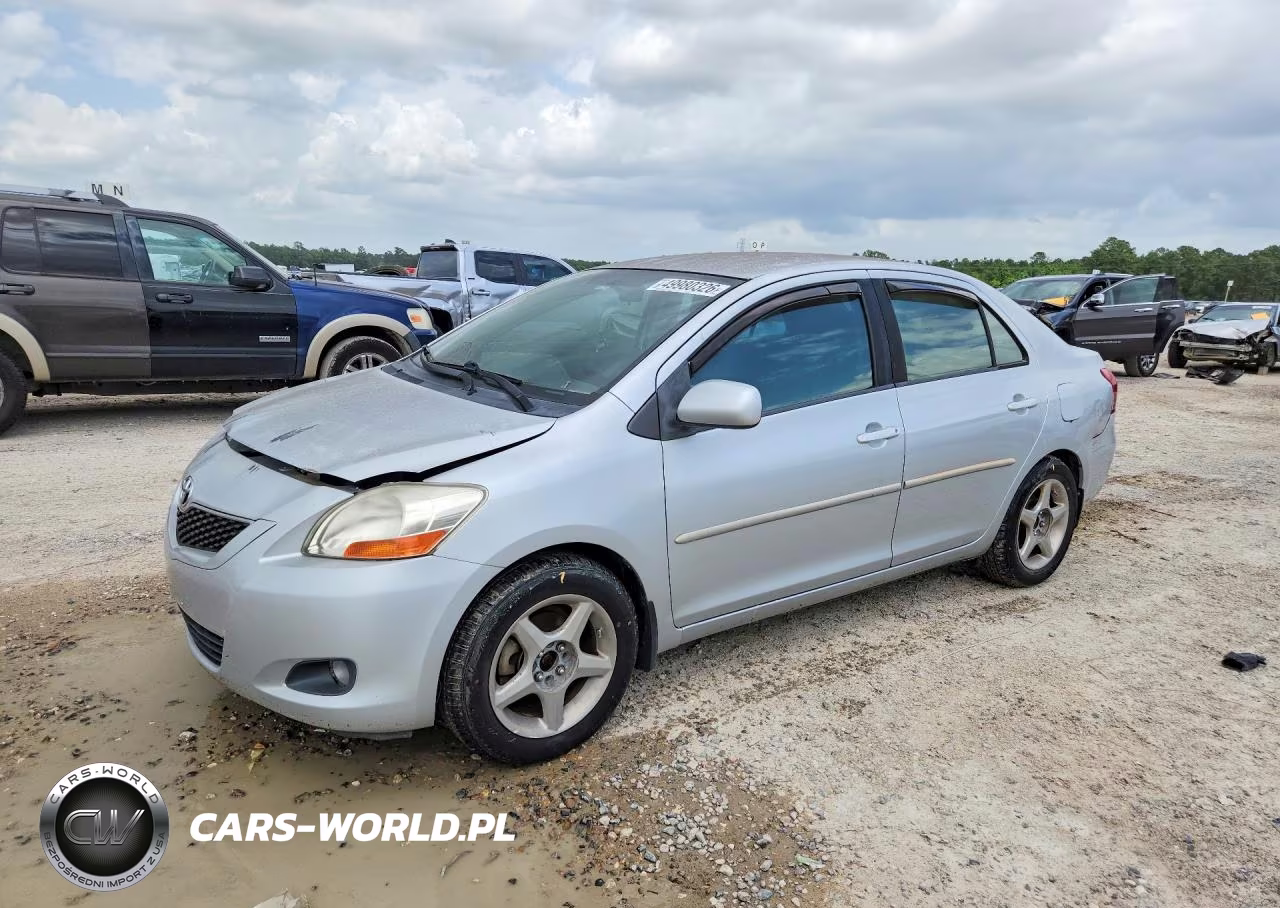 2010 Toyota Yaris Base