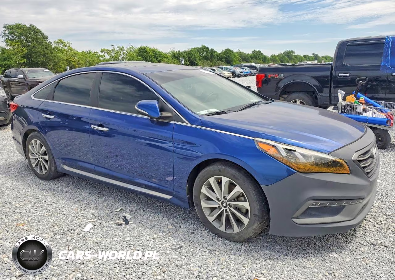 2016 Hyundai Sonata Sport VIN:5NPE34AF6GH344629 - 4