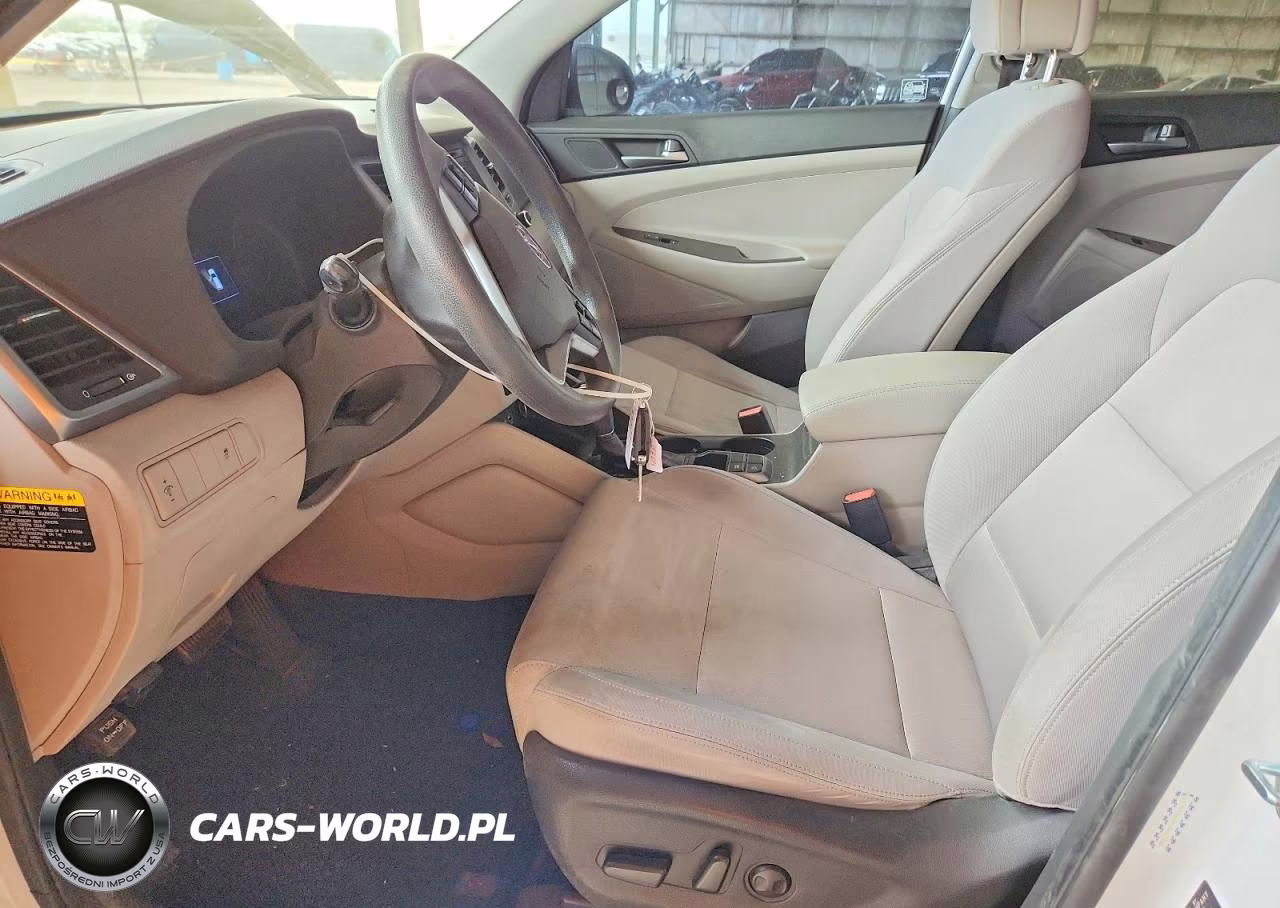 2017 Hyundai Tucson Se VIN:KM8J33A49HU463737 - 7