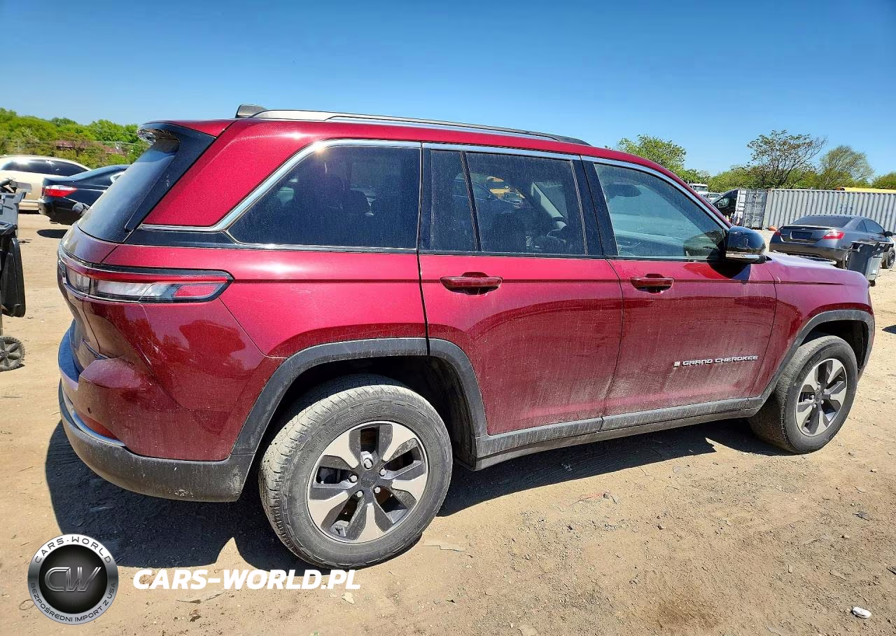 2023 Jeep Grand Cherokee Limited 4Xe VIN:1C4RJYB62PC649098 - 3