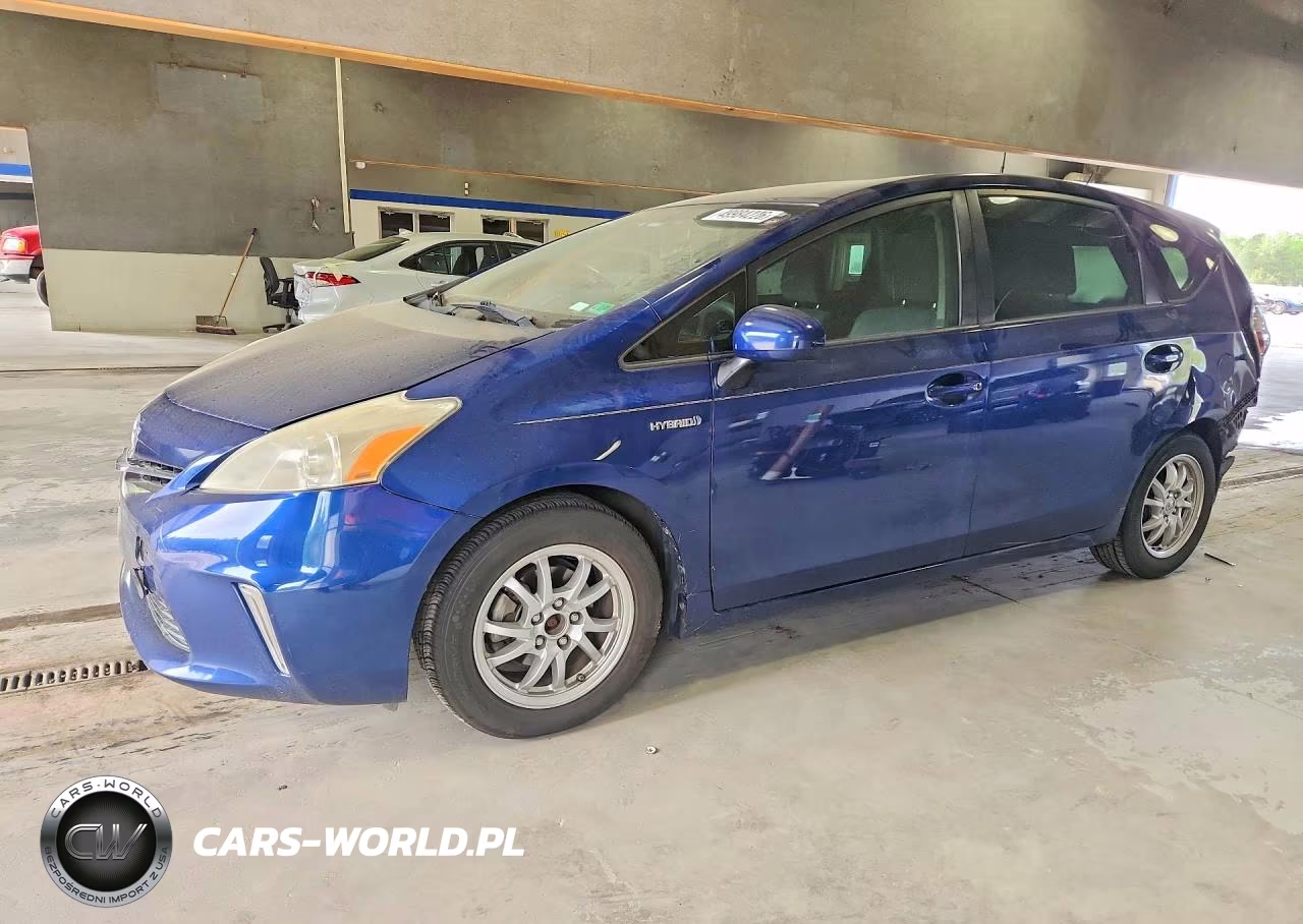 2013 Toyota Prius V Three
