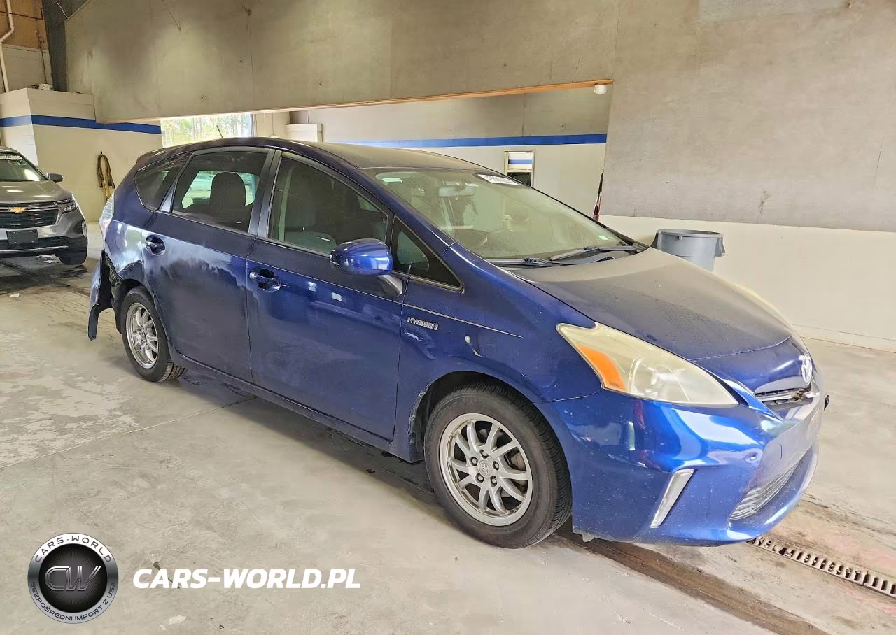 2013 Toyota Prius V Three VIN:JTDZN3EU9D3192352 - 4