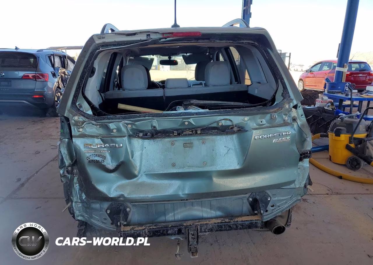 2014 Subaru Forester 2.5I Touring VIN:JF2SJAMC3EH433760 - 6