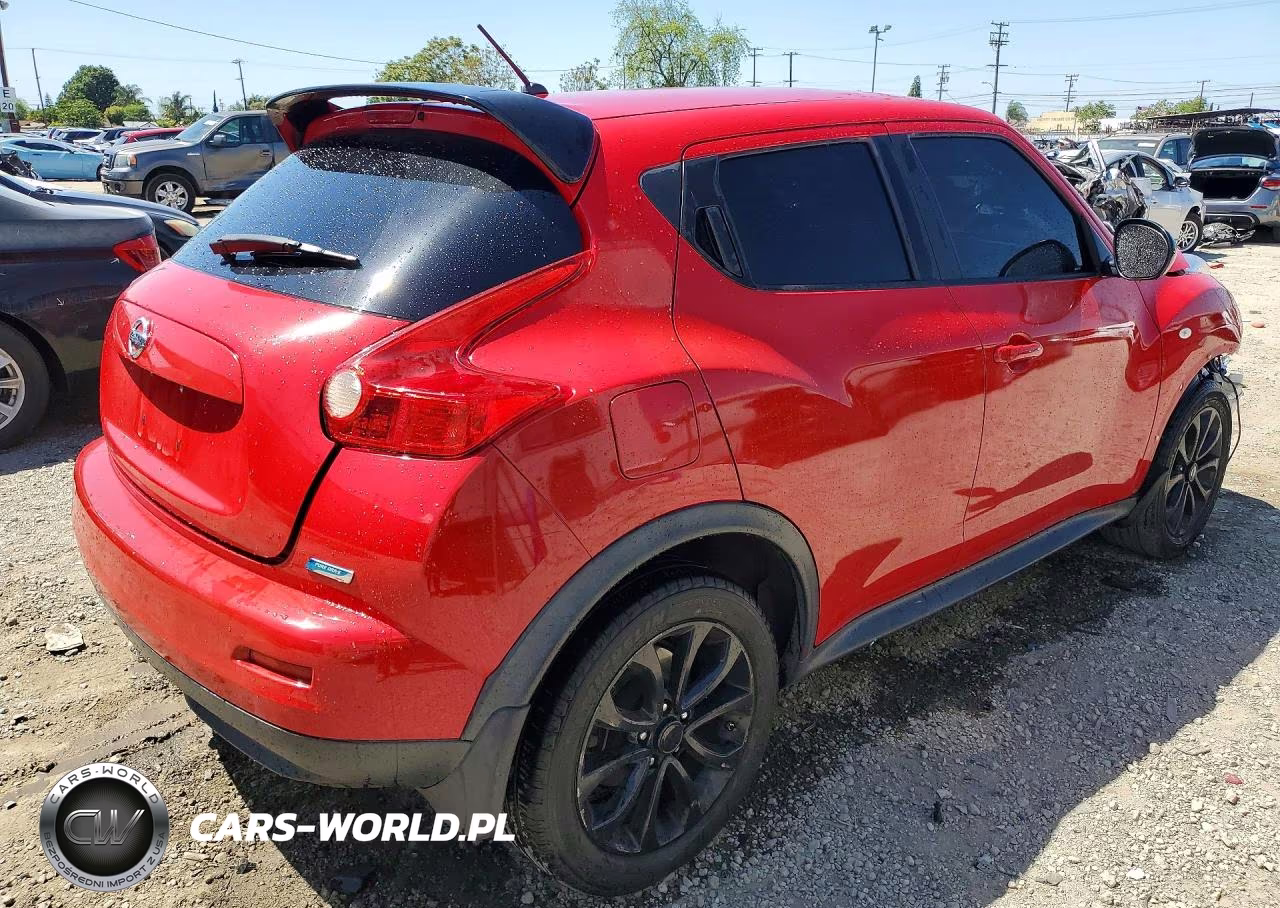 2014 Nissan Juke S VIN:JN8AF5MR6ET355404 - 3