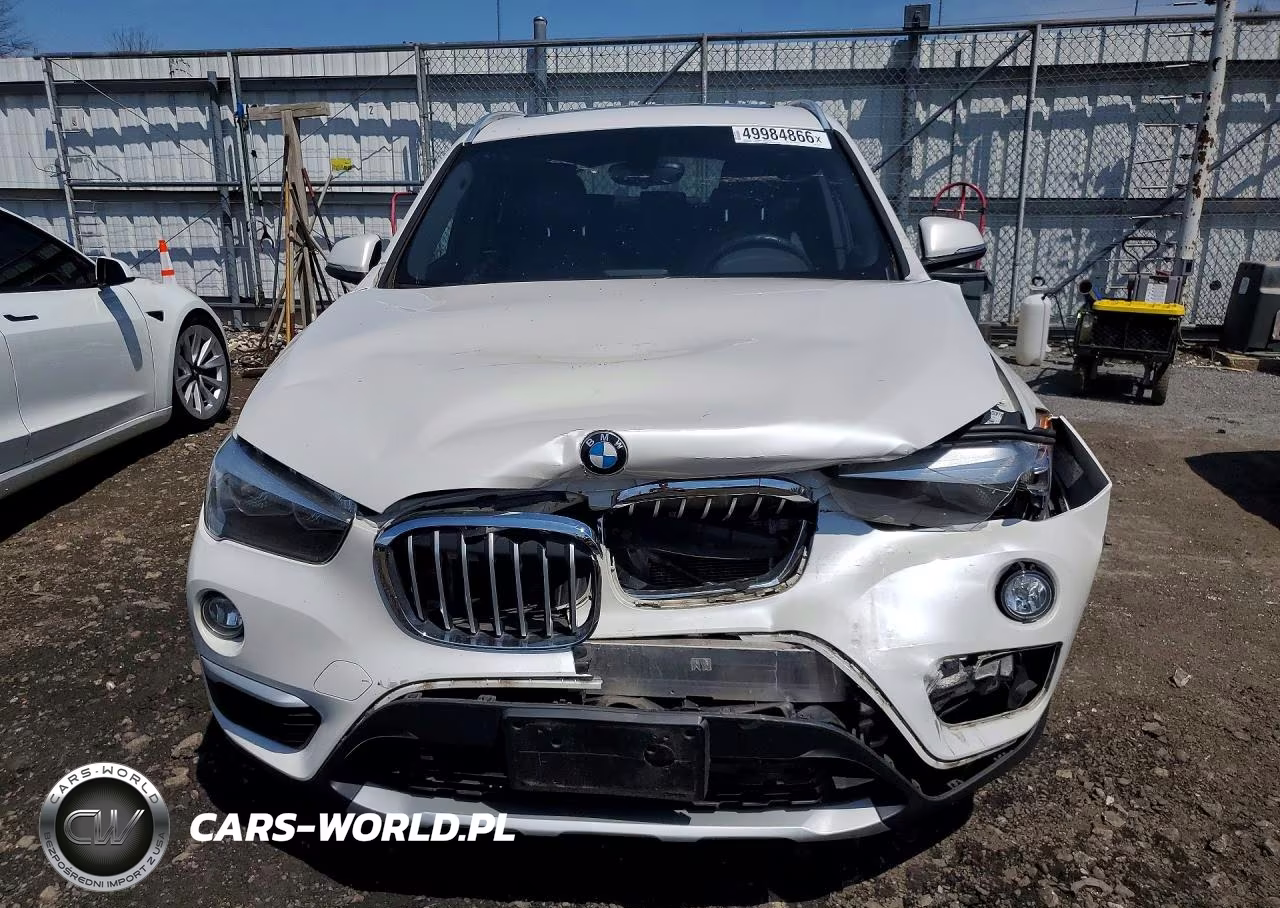2018 BMW X1 xDrive28I VIN:WBXHT3C31J5L28455 - 5