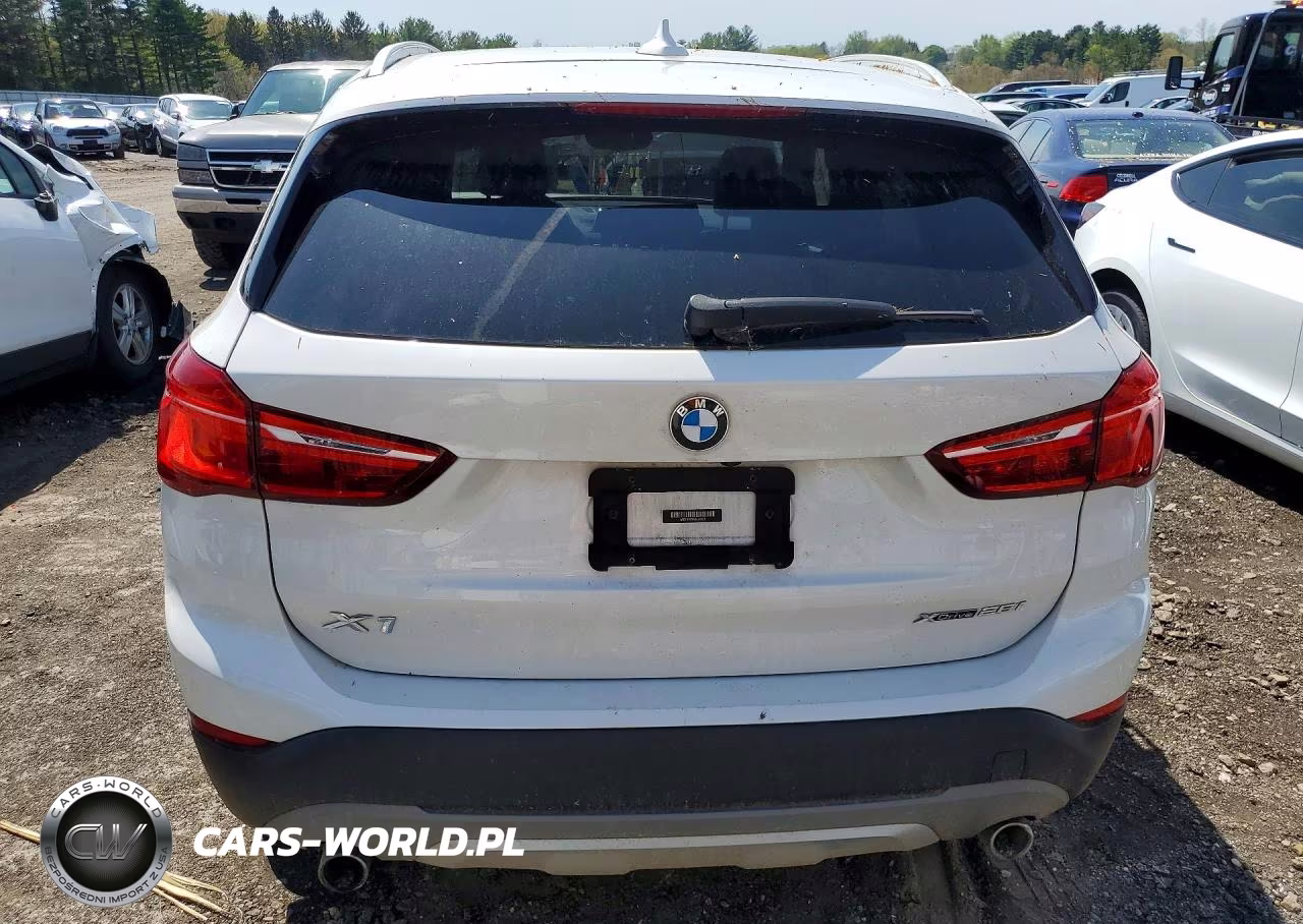 2018 BMW X1 xDrive28I VIN:WBXHT3C31J5L28455 - 6