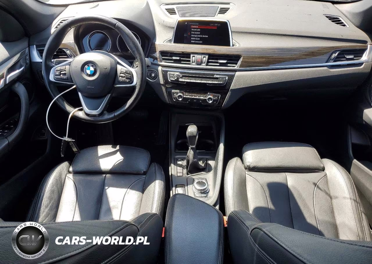 2018 BMW X1 xDrive28I VIN:WBXHT3C31J5L28455 - 8