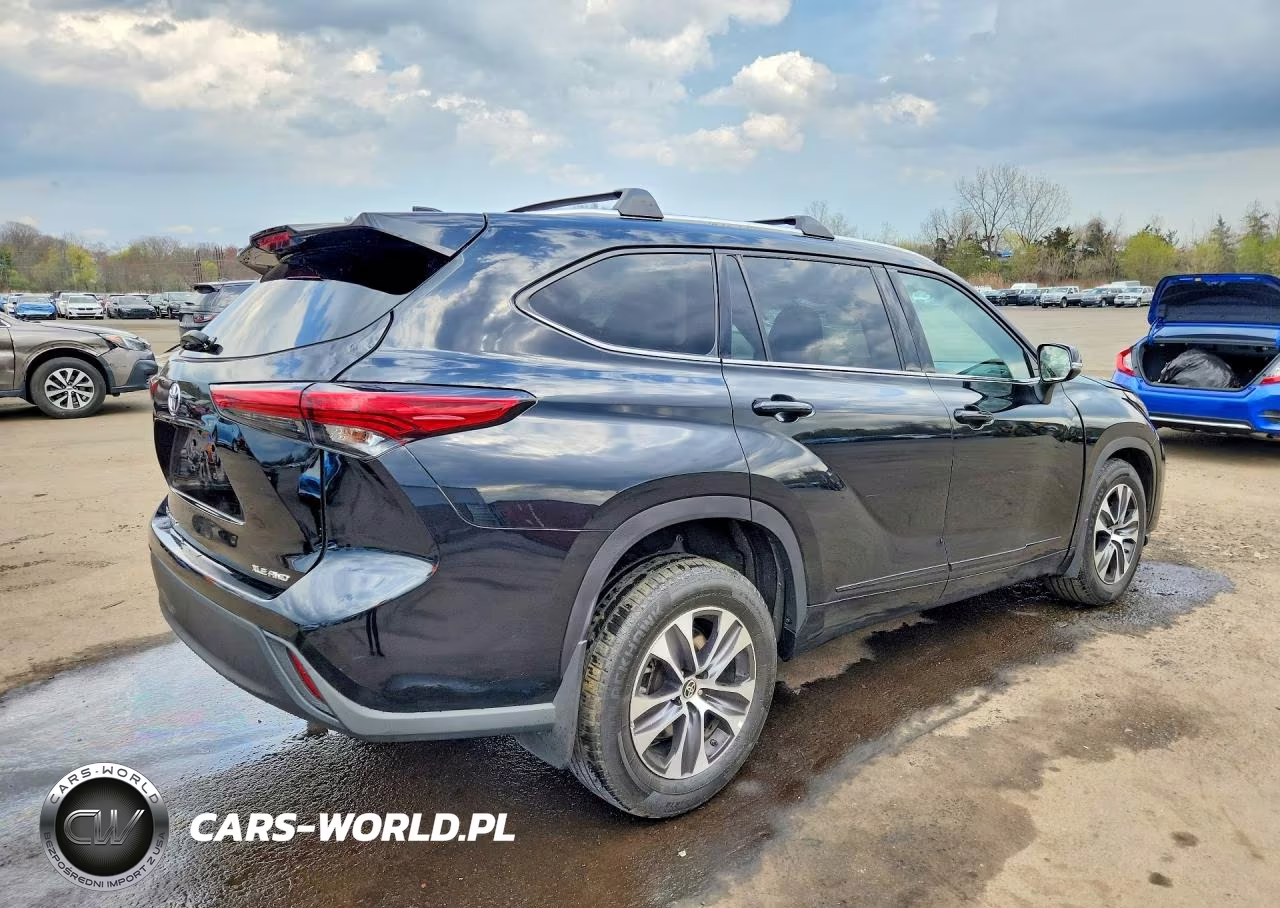 2021 Toyota Highlander Xle VIN:5TDGZRBH5MS153665 - 3