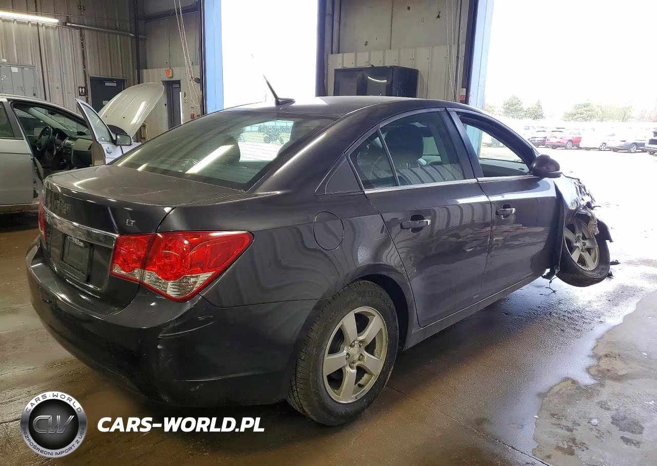 2014 Chevrolet Cruze Lt VIN:1G1PC5SB8E7244424 - 3