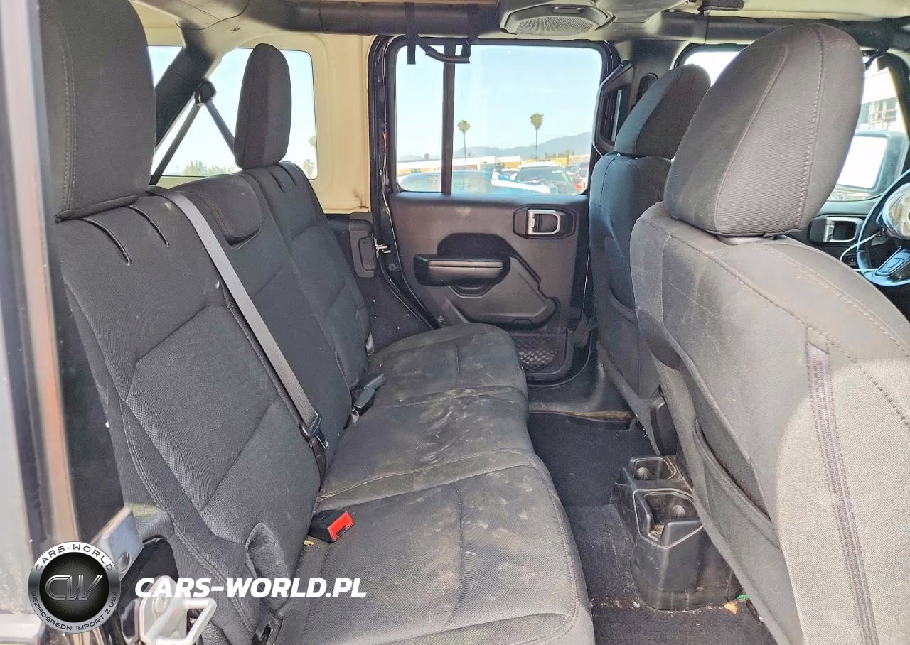 2020 Jeep Wrangler Unlimited Sport VIN:1C4HJXDG6LW267600 - 11