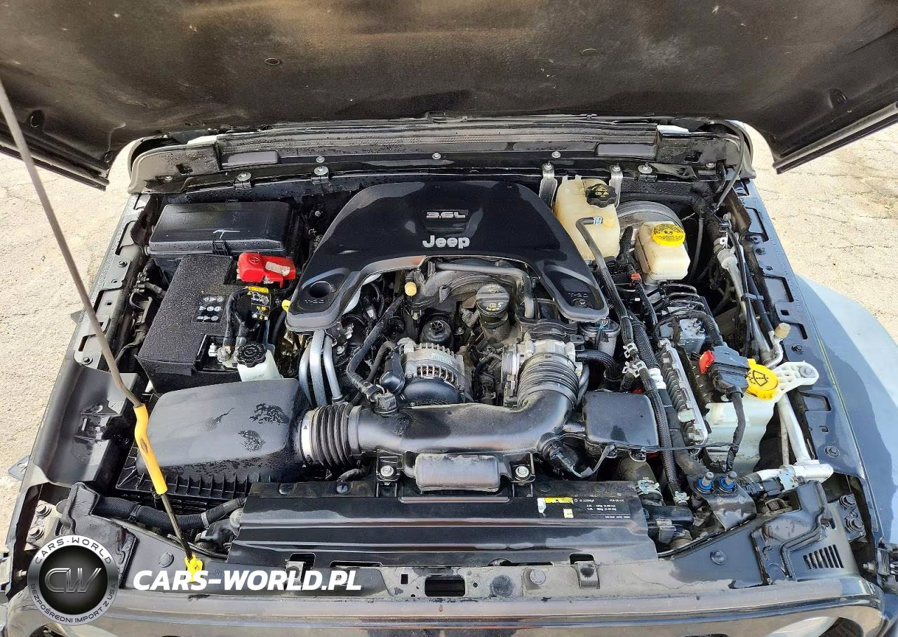 2020 Jeep Wrangler Unlimited Sport VIN:1C4HJXDG6LW267600 - 12