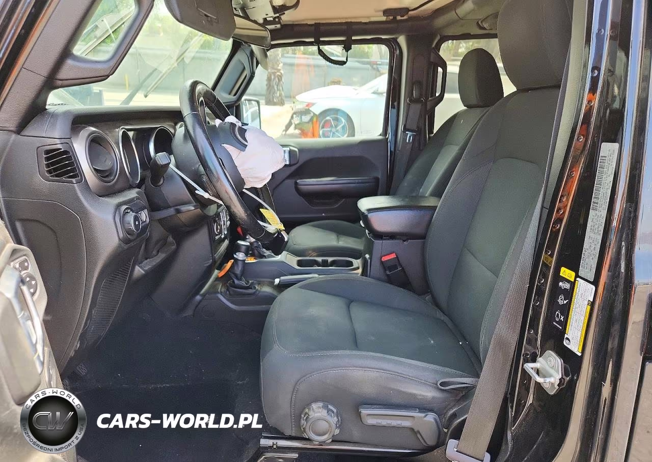 2020 Jeep Wrangler Unlimited Sport VIN:1C4HJXDG6LW267600 - 7