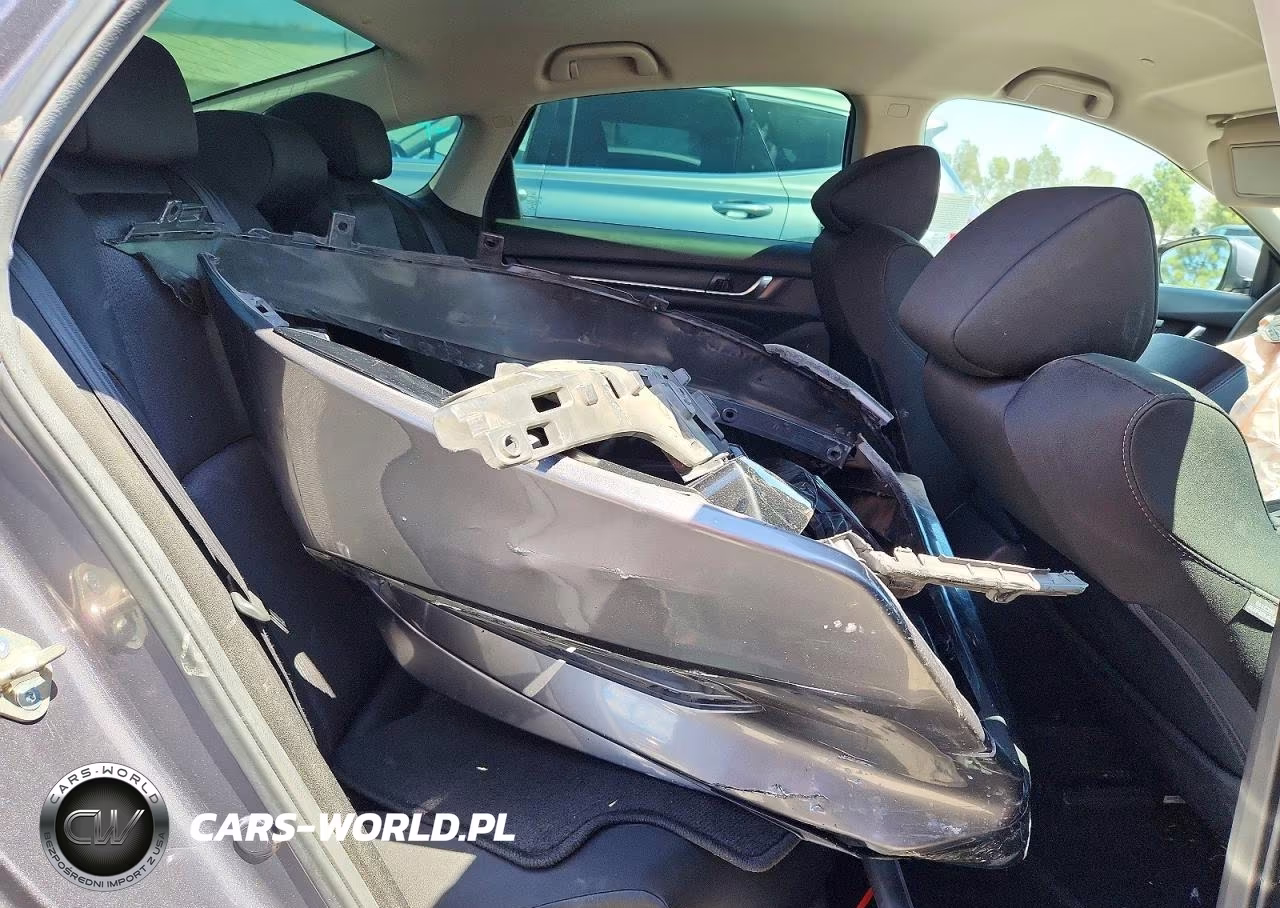 2020 Honda Accord Hybrid VIN:1HGCV3F14LA000096 - 10