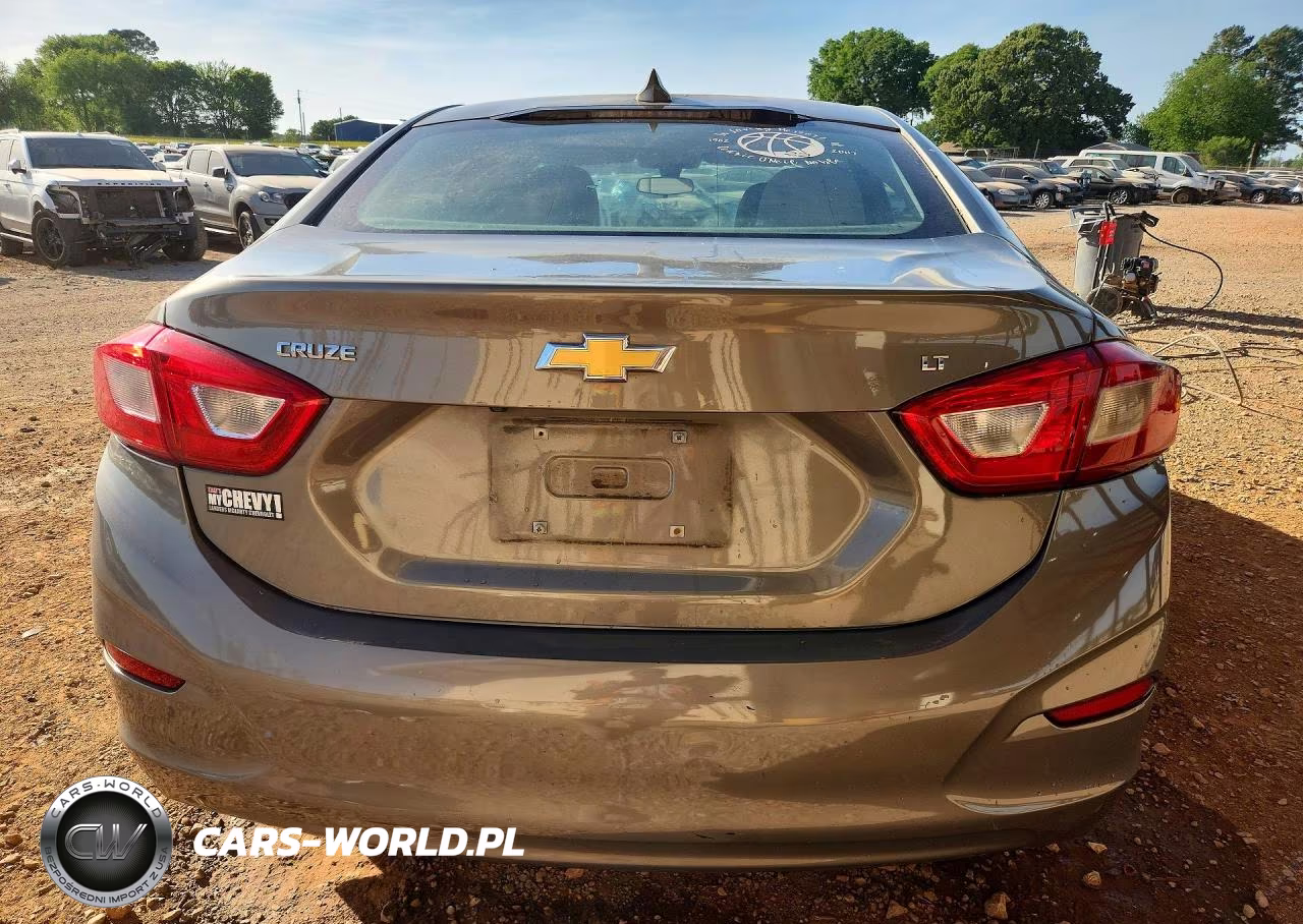 2017 Chevrolet Cruze Lt VIN:1G1BE5SM1H7205930 - 6