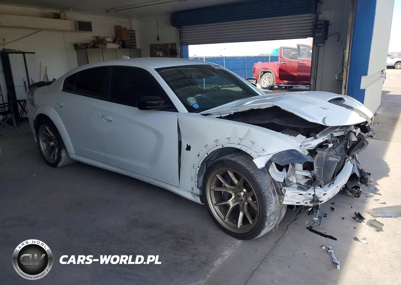 2023 Dodge Charger Scat Pack VIN:2C3CDXGJ1PH529735 - 4