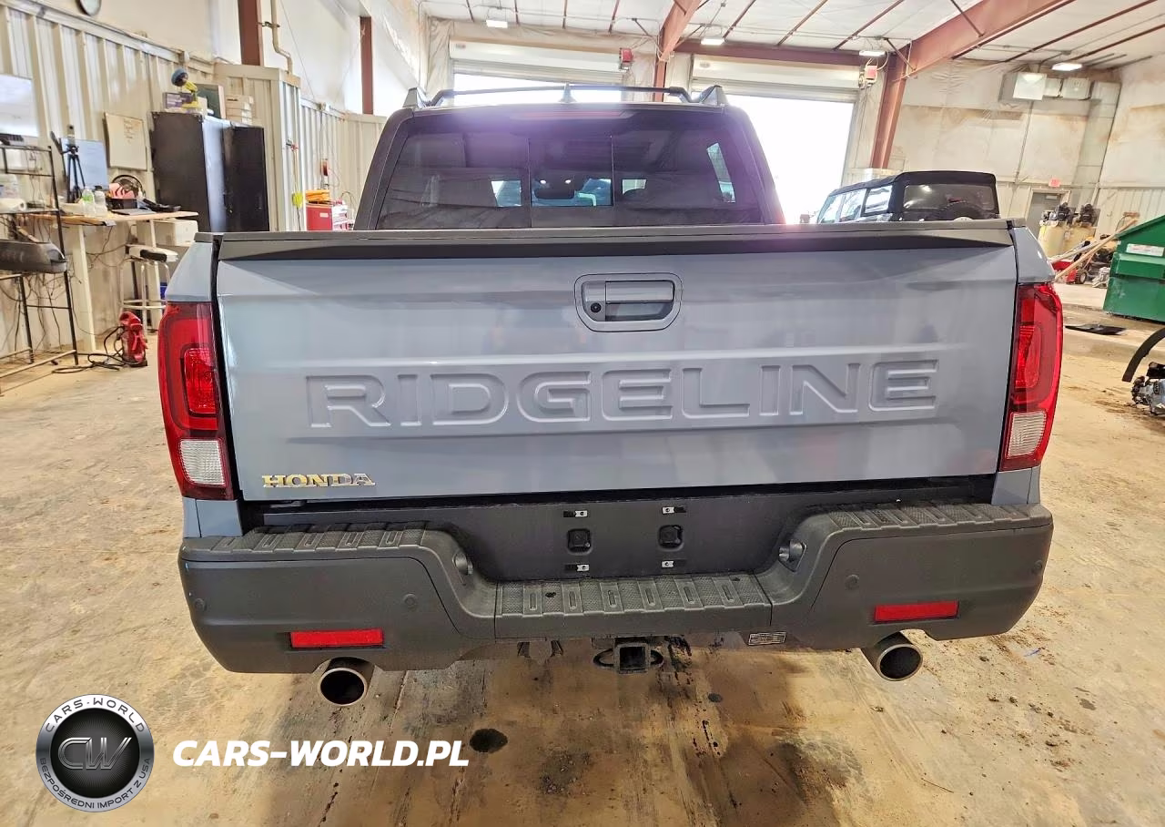 2025 Honda Ridgeline Black Edition VIN:5FPYK3F8XSB047074 - 6