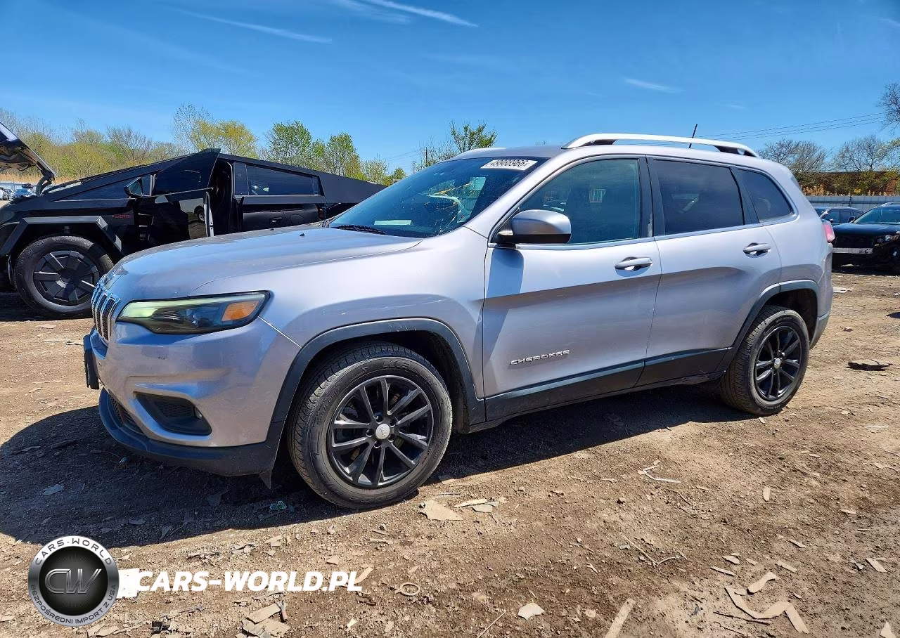 2019 Jeep Cherokee Latitude VIN:1C4PJLCB7KD128550 - 1