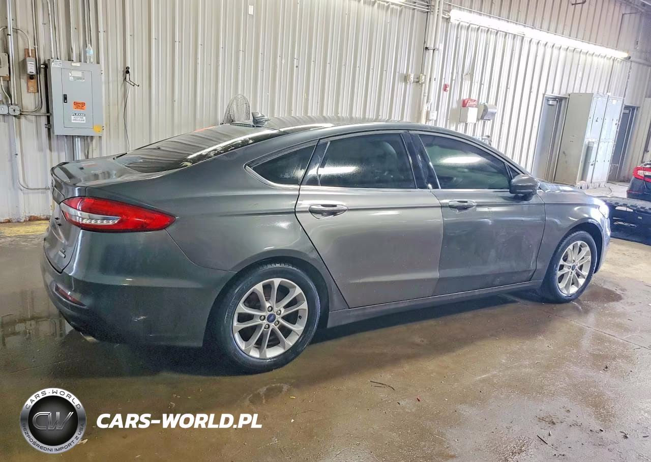 2019 Ford Fusion Se VIN:3FA6P0HD1KR280064 - 3