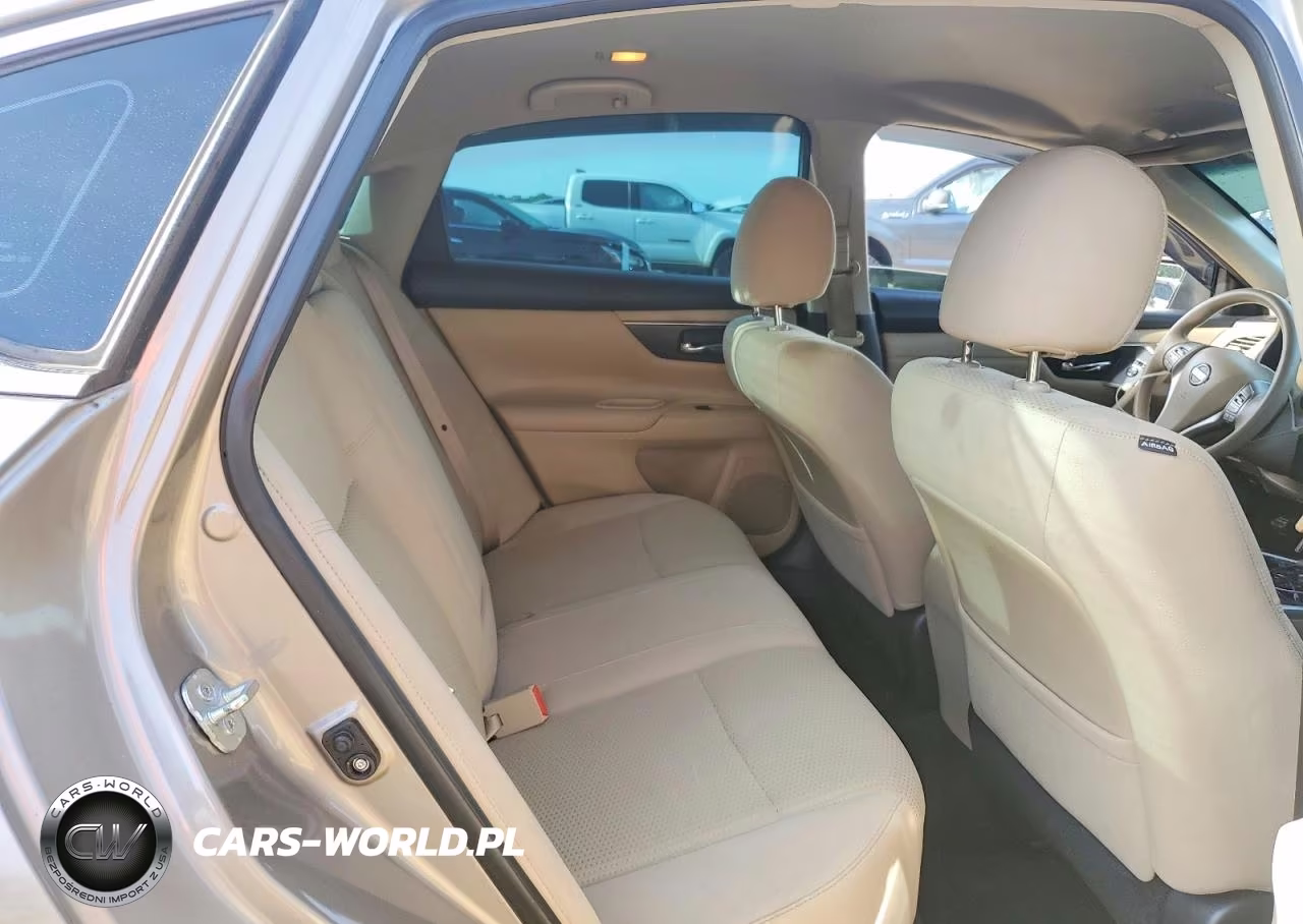2015 Nissan Altima 2.5 S VIN:1N4AL3AP2FN860329 - 10
