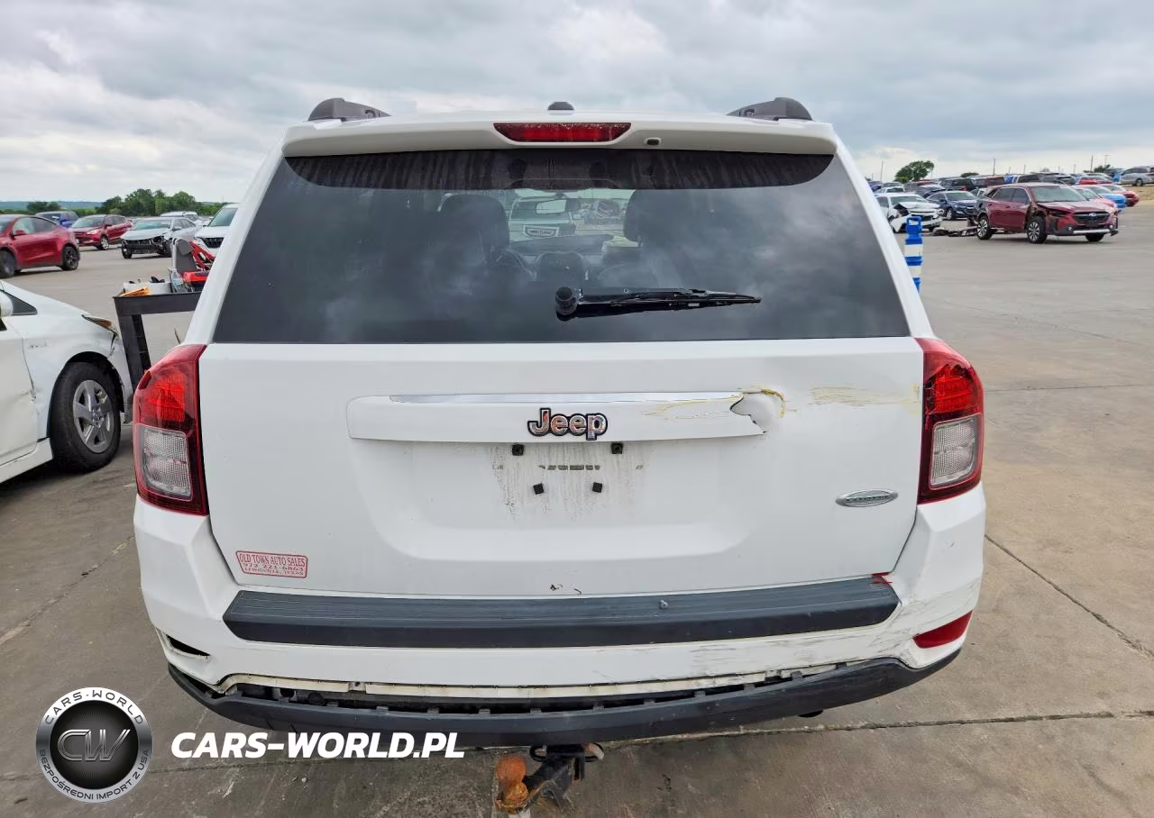 2014 Jeep Compass Latitude VIN:1C4NJCEA9ED538086 - 6
