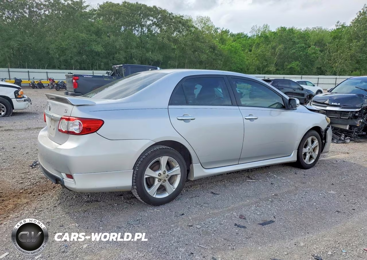 2011 Toyota Corolla S VIN:2T1BU4EE4BC640407 - 3