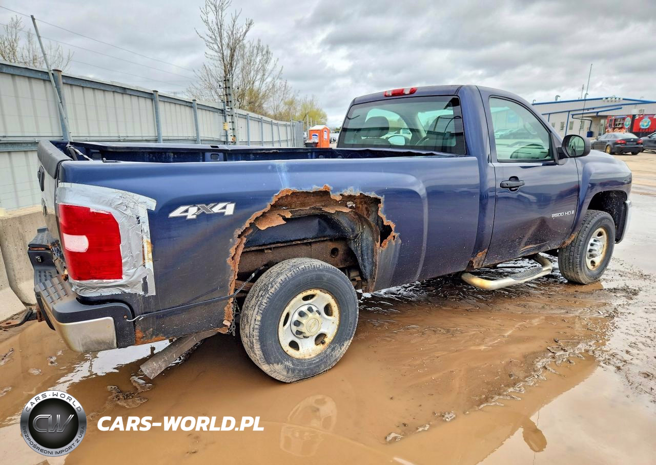 2009 Chevrolet Silverado K2500 Heavy Duty VIN:1GCHK44K29E114839 - 3