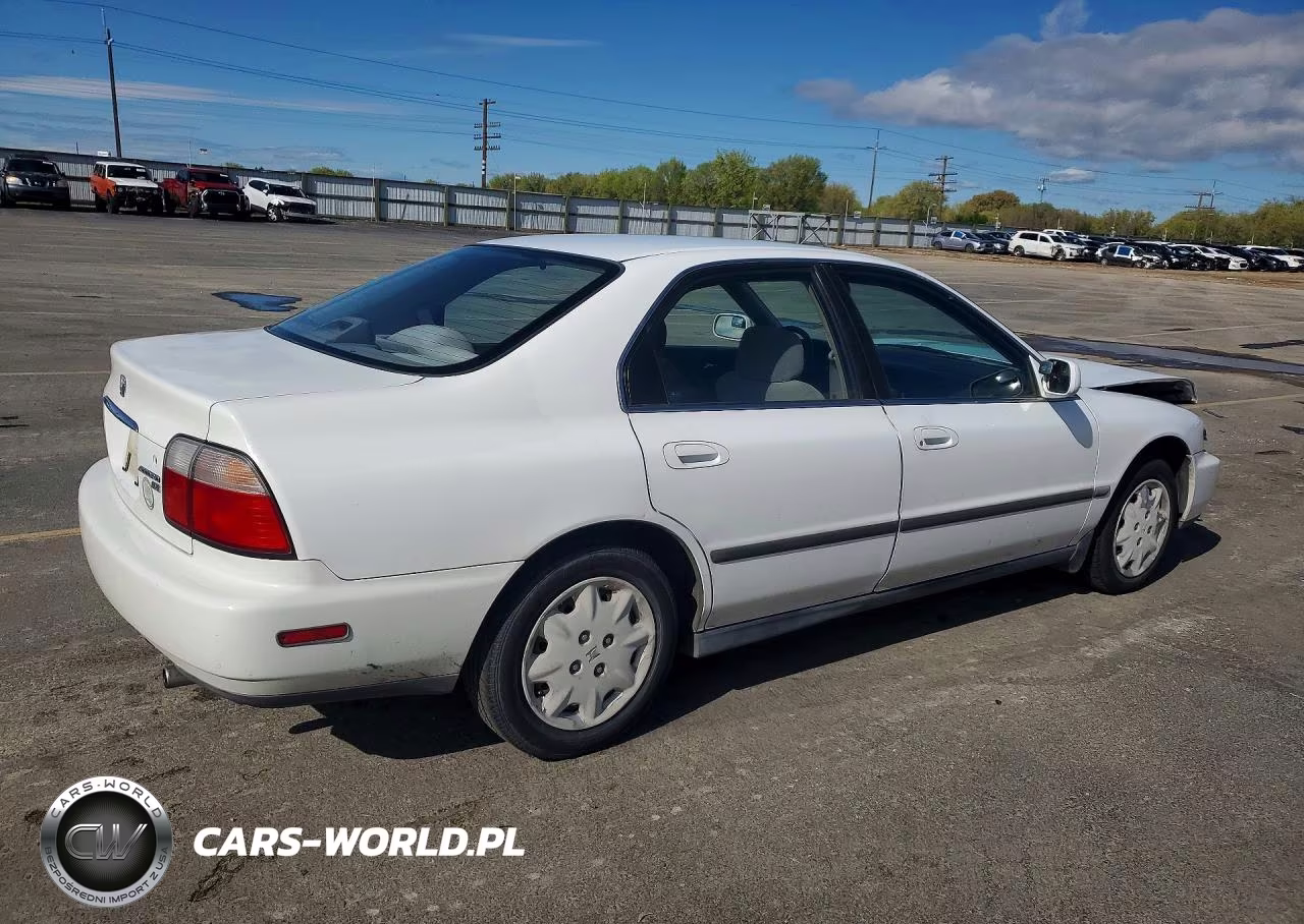 1996 Honda Accord Lx VIN:1HGCD5636TA213681 - 3
