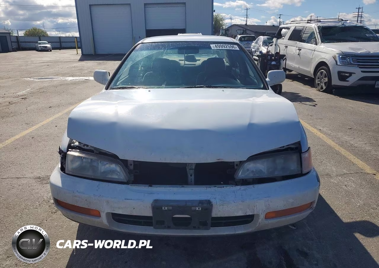 1996 Honda Accord Lx VIN:1HGCD5636TA213681 - 5