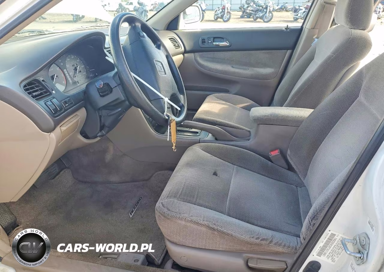 1996 Honda Accord Lx VIN:1HGCD5636TA213681 - 7