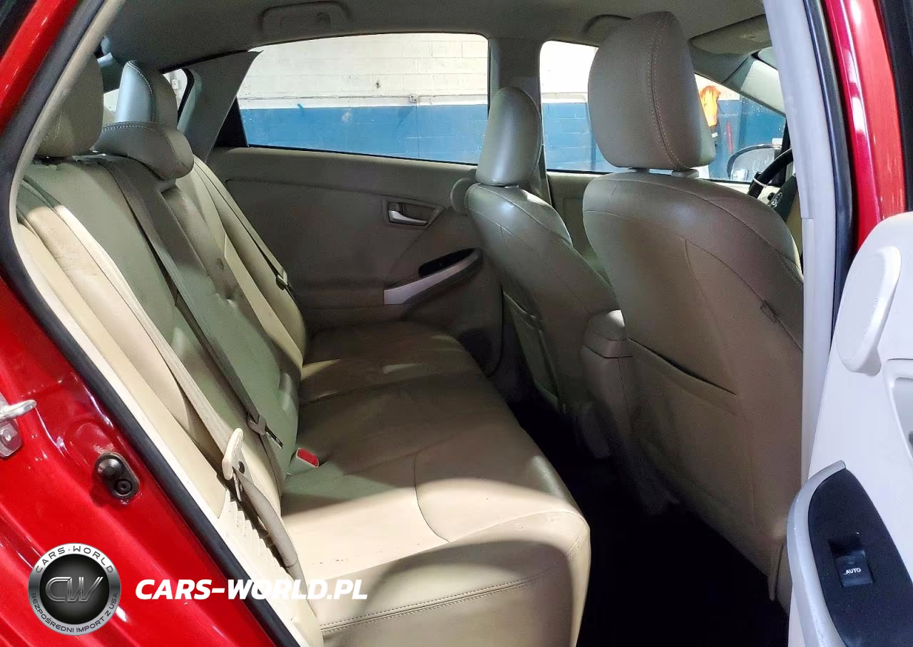 2015 Toyota Prius Four VIN:JTDKN3DU4F0395463 - 11