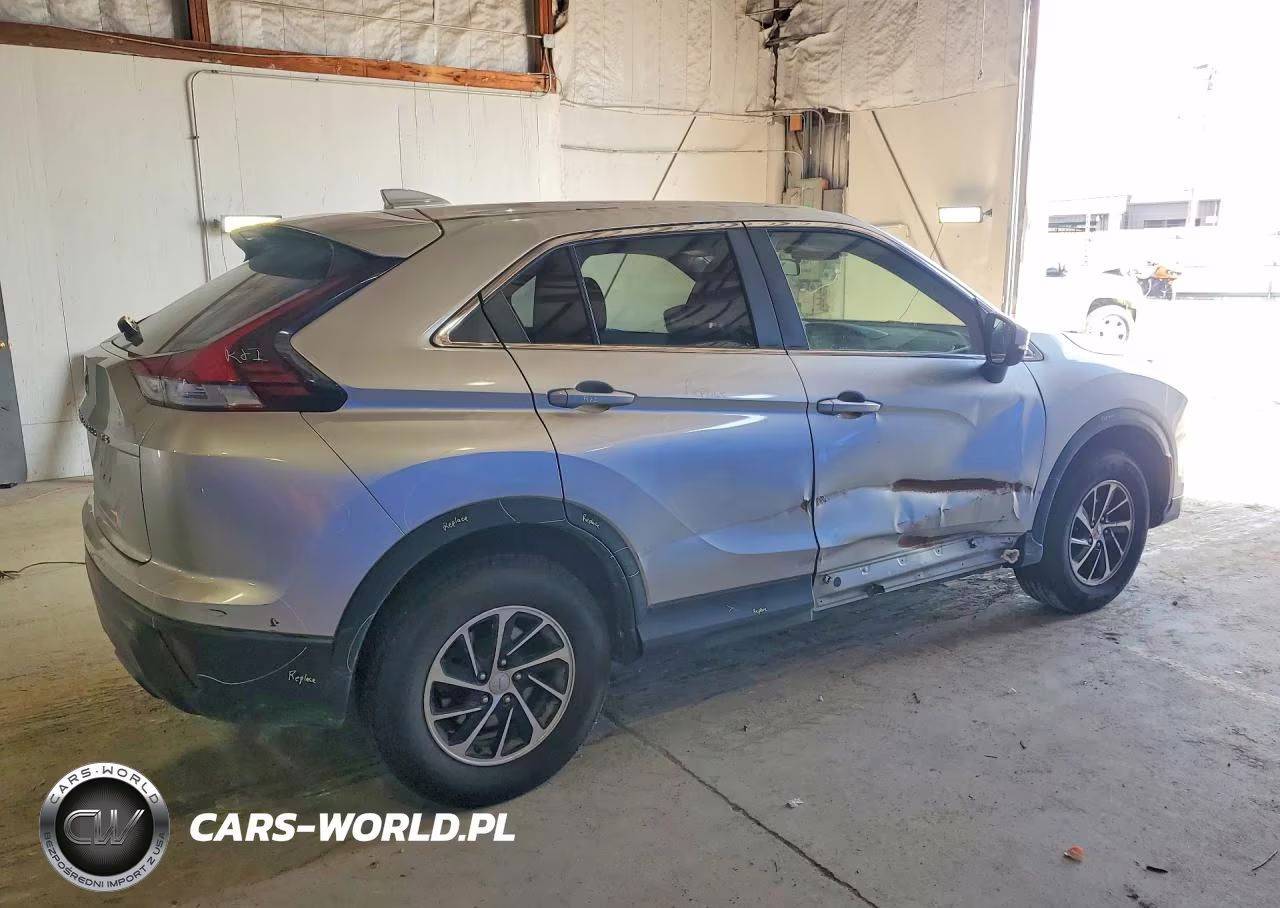 2022 Mitsubishi Eclipse Cross Es VIN:JA4ATUAA1NZ030258 - 3