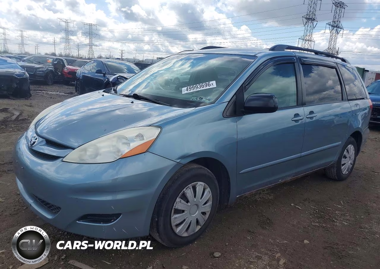 2009 Toyota Sienna Le 8-Passenger
