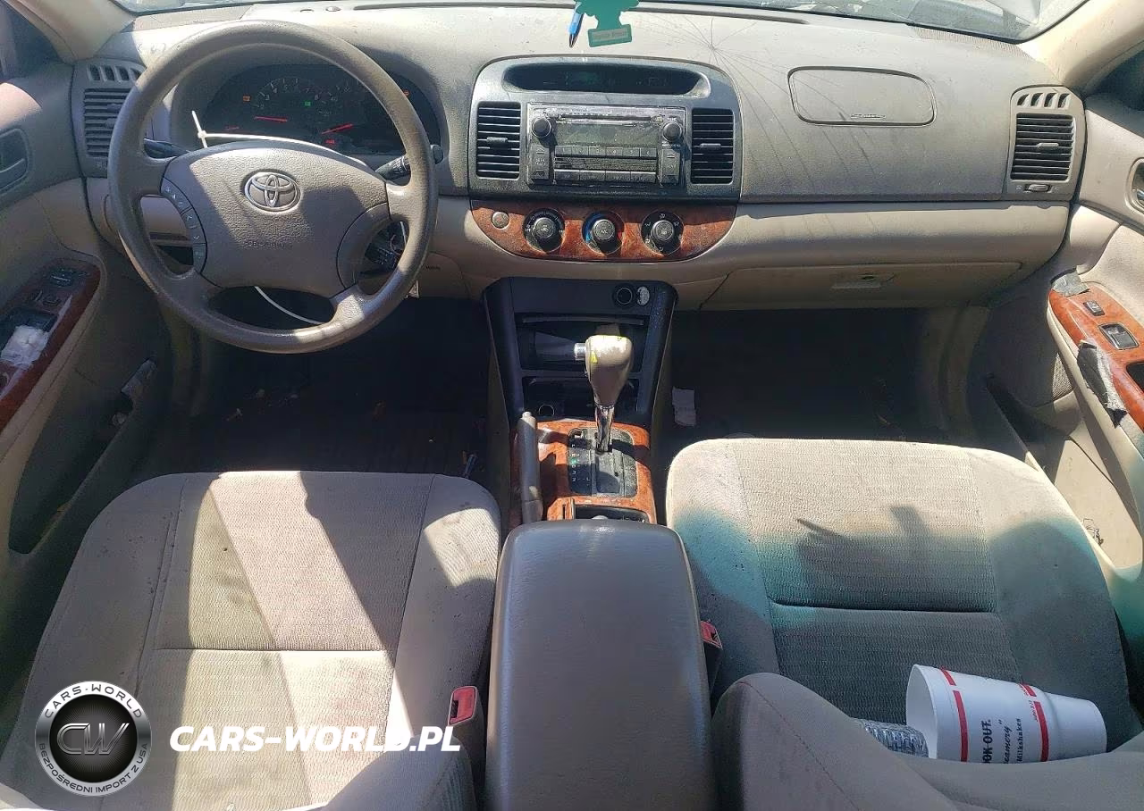 2005 Toyota Camry Le VIN:4T1BE32K75U538815 - 8