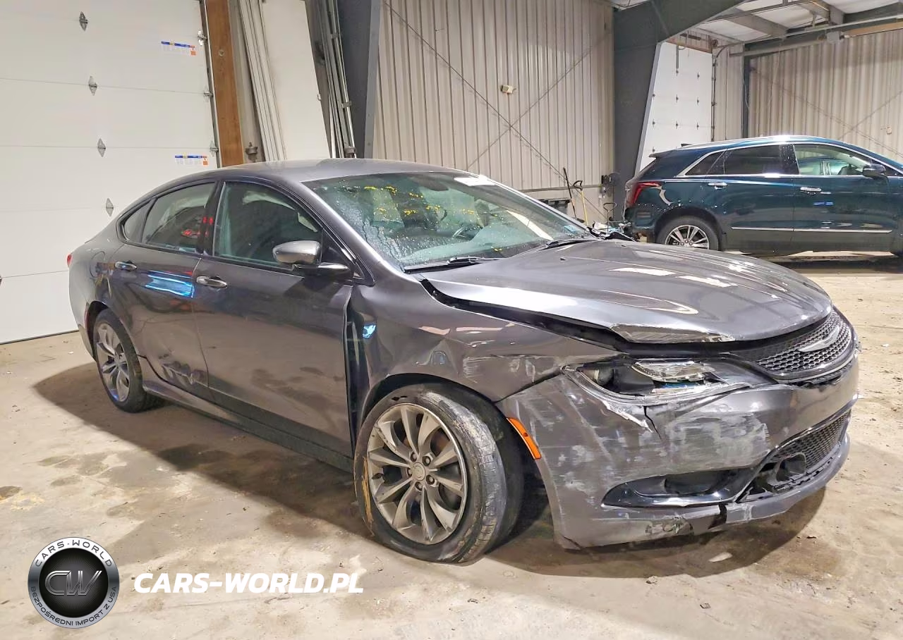 2015 Chrysler 200 S VIN:1C3CCCBB3FN527292 - 4