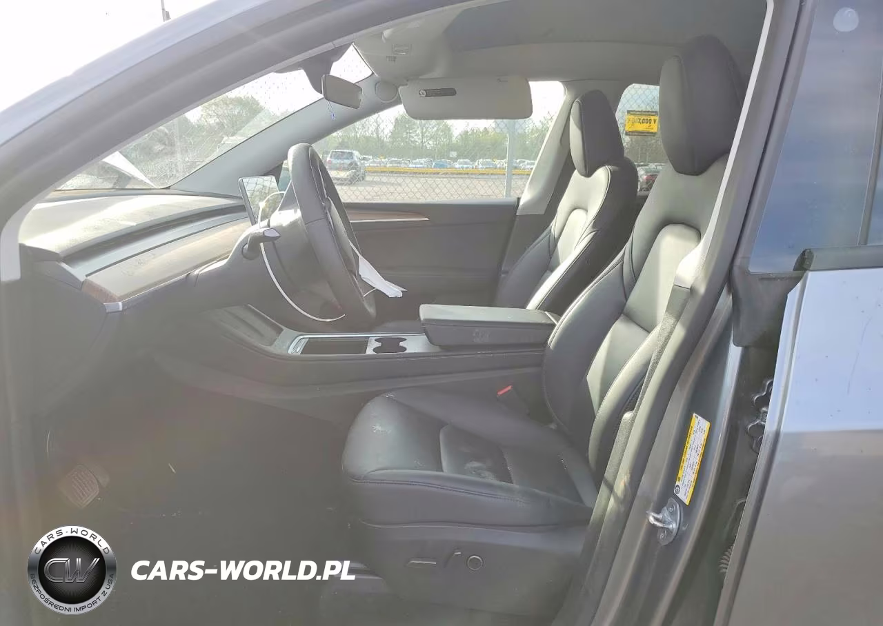 2025 Tesla Model Y VIN:7SAYGDED8SF255309 - 7