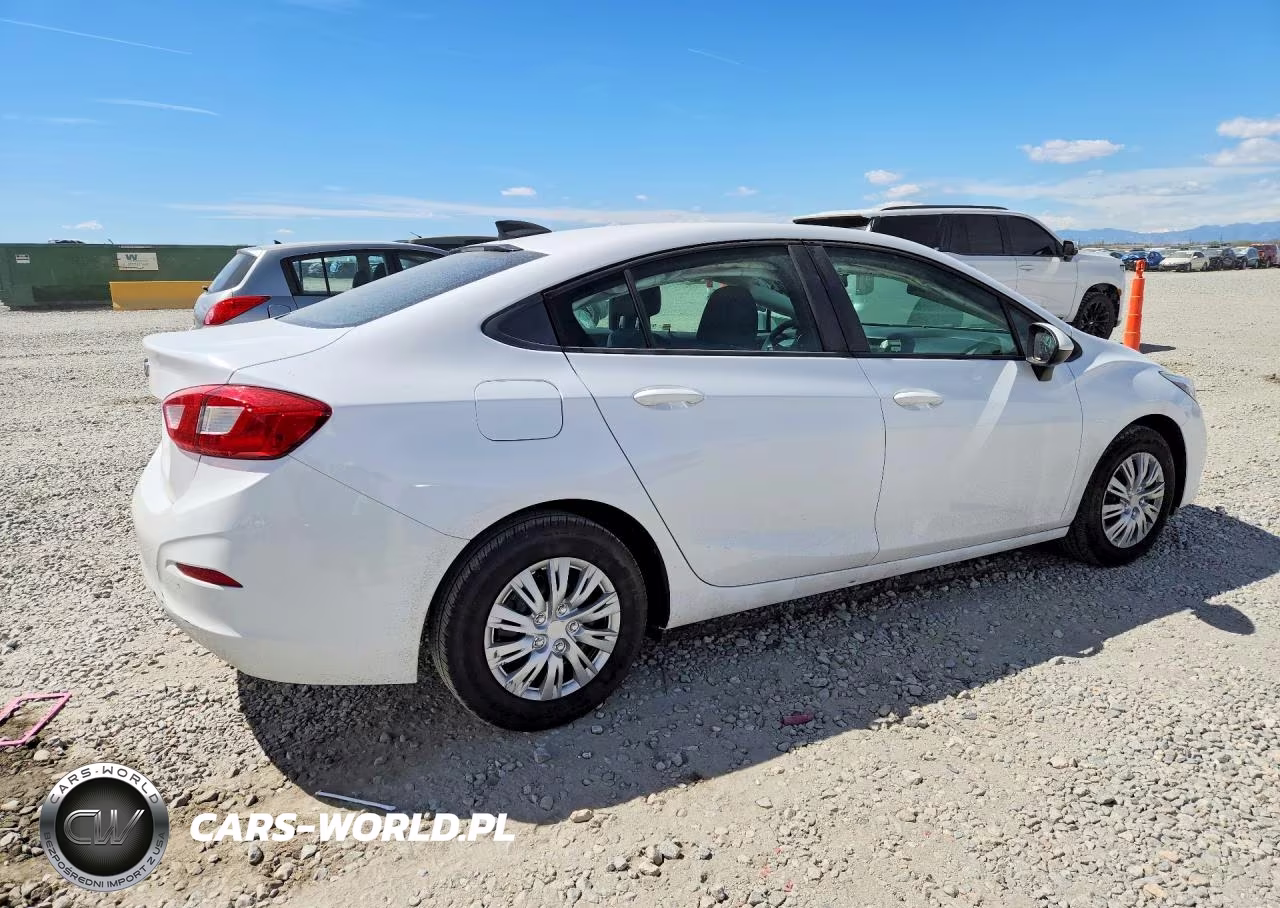 2018 Chevrolet Cruze Ls VIN:1G1BC5SM2J7243999 - 3