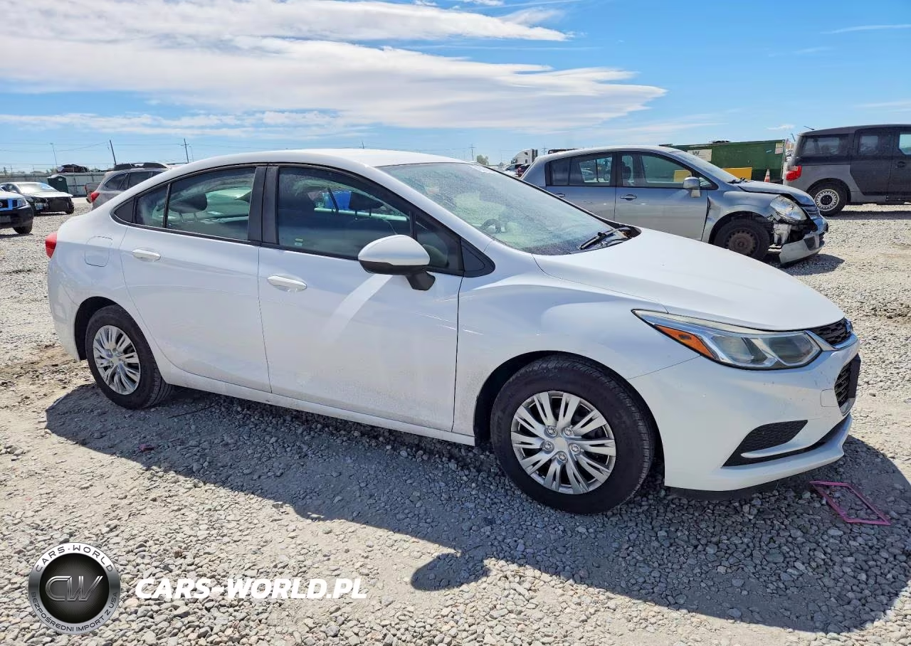 2018 Chevrolet Cruze Ls VIN:1G1BC5SM2J7243999 - 4