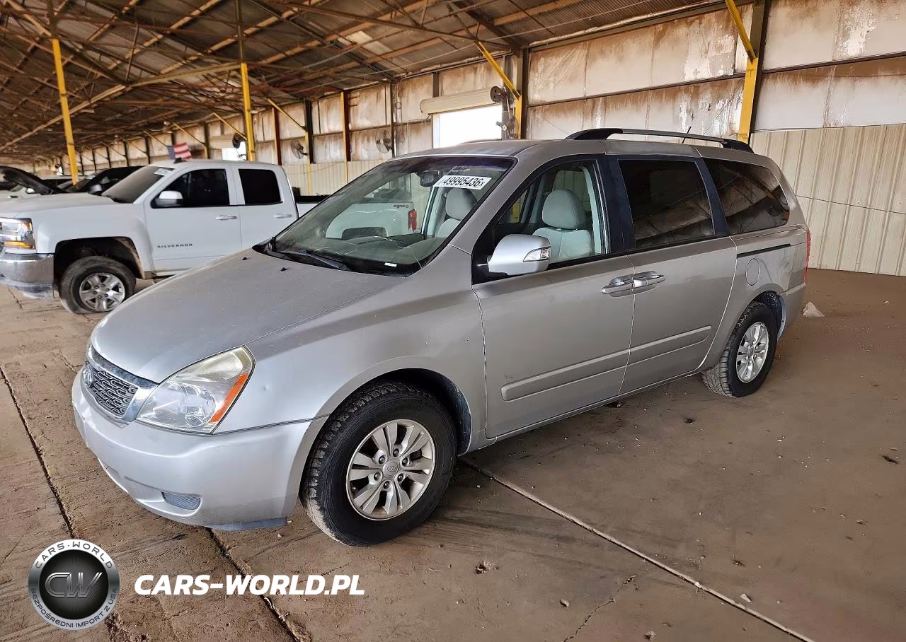 2012 Kia Sedona Lx