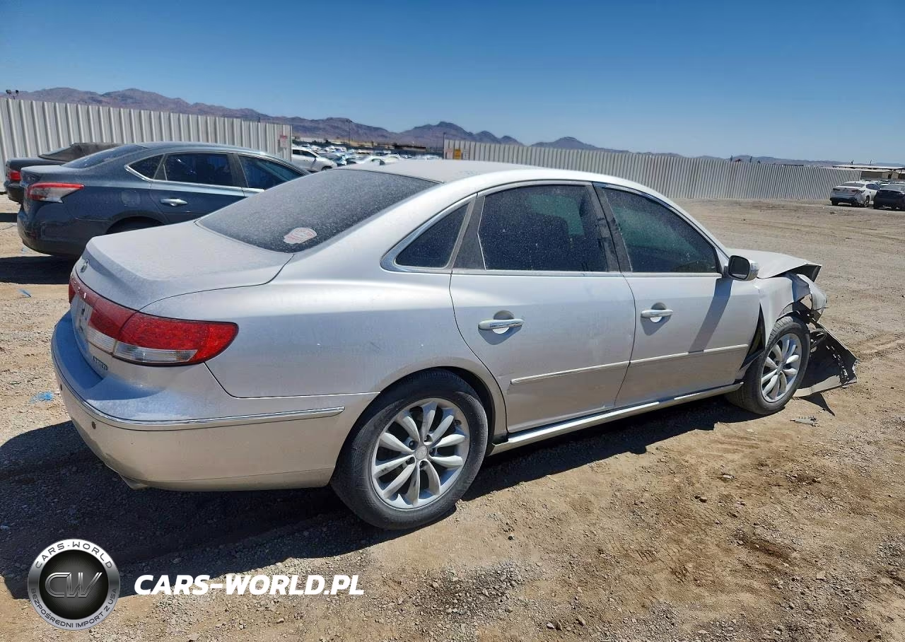 2008 Hyundai Azera Limited VIN:KMHFC46F78A295880 - 3