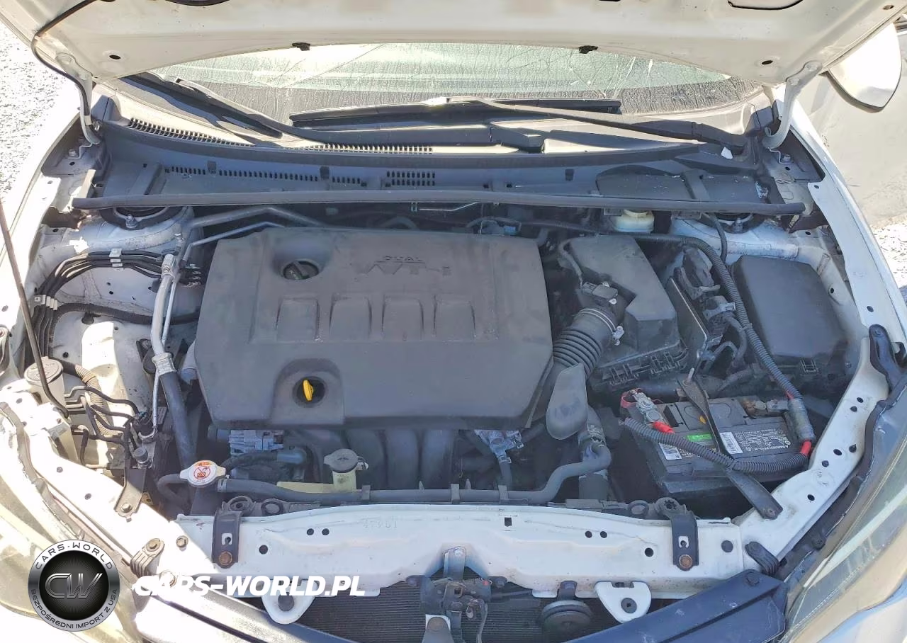 2018 Toyota Corolla Le VIN:5YFBURHE1JP823318 - 11