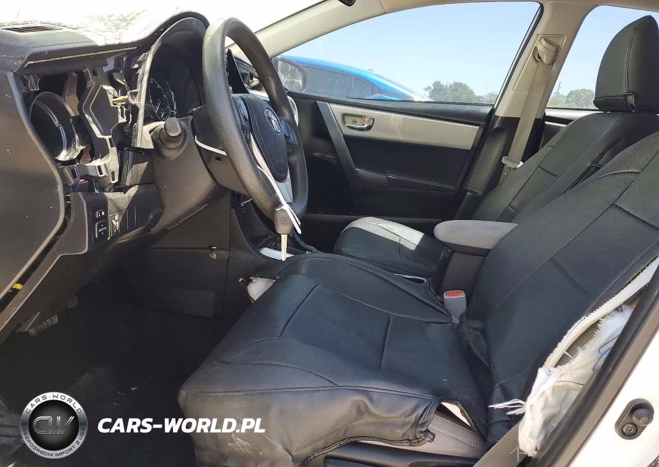 2018 Toyota Corolla Le VIN:5YFBURHE1JP823318 - 7
