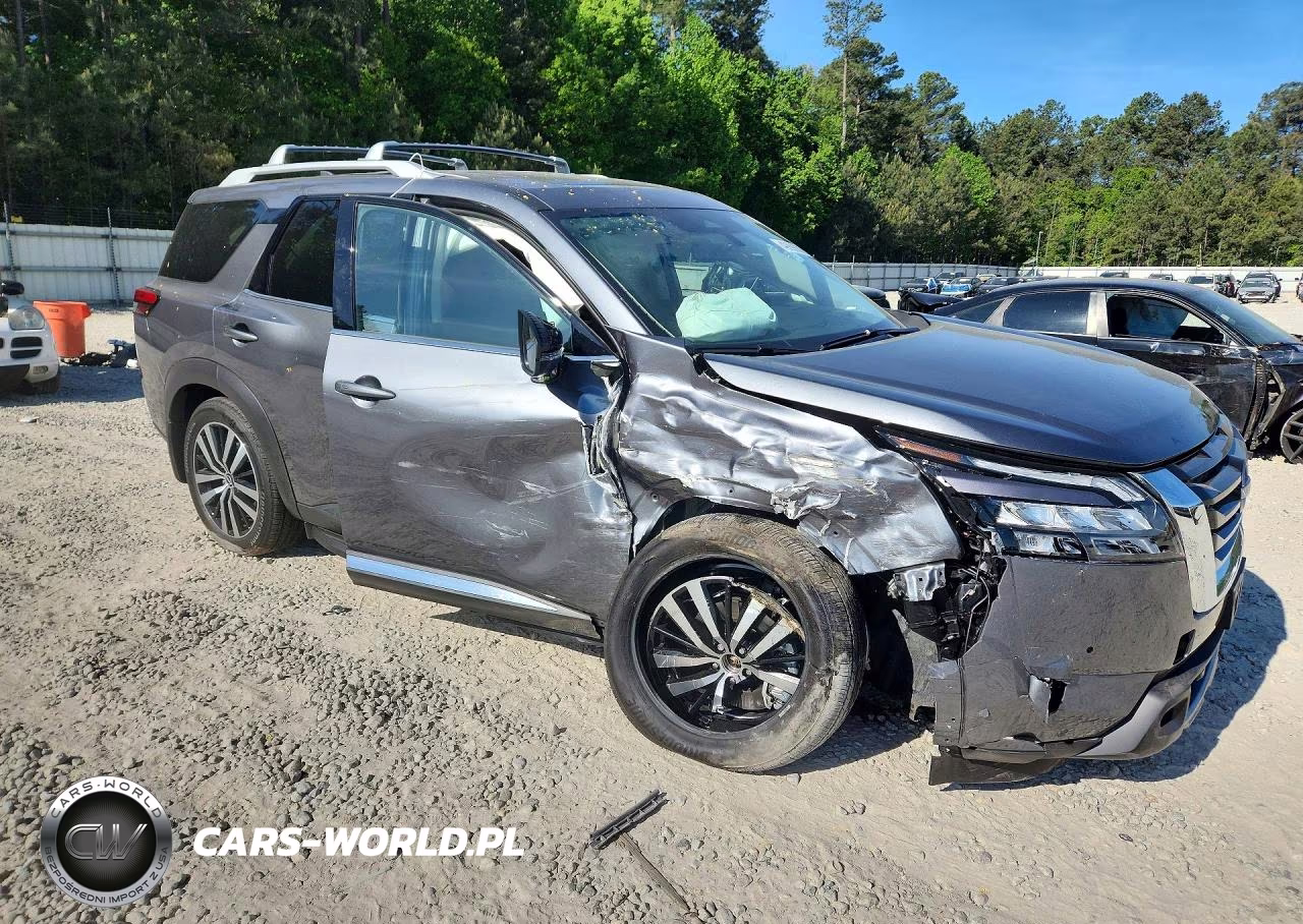 2025 Nissan Pathfinder Platinum VIN:5N1DR3DJ3SC301063 - 4
