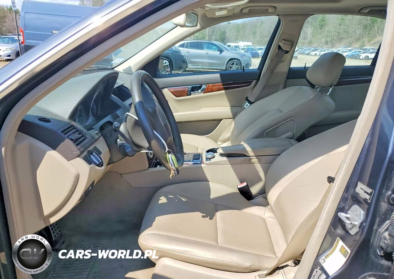 2010 Mercedes-Benz 300 VIN:WDDGF8BB4AF478498 - 7