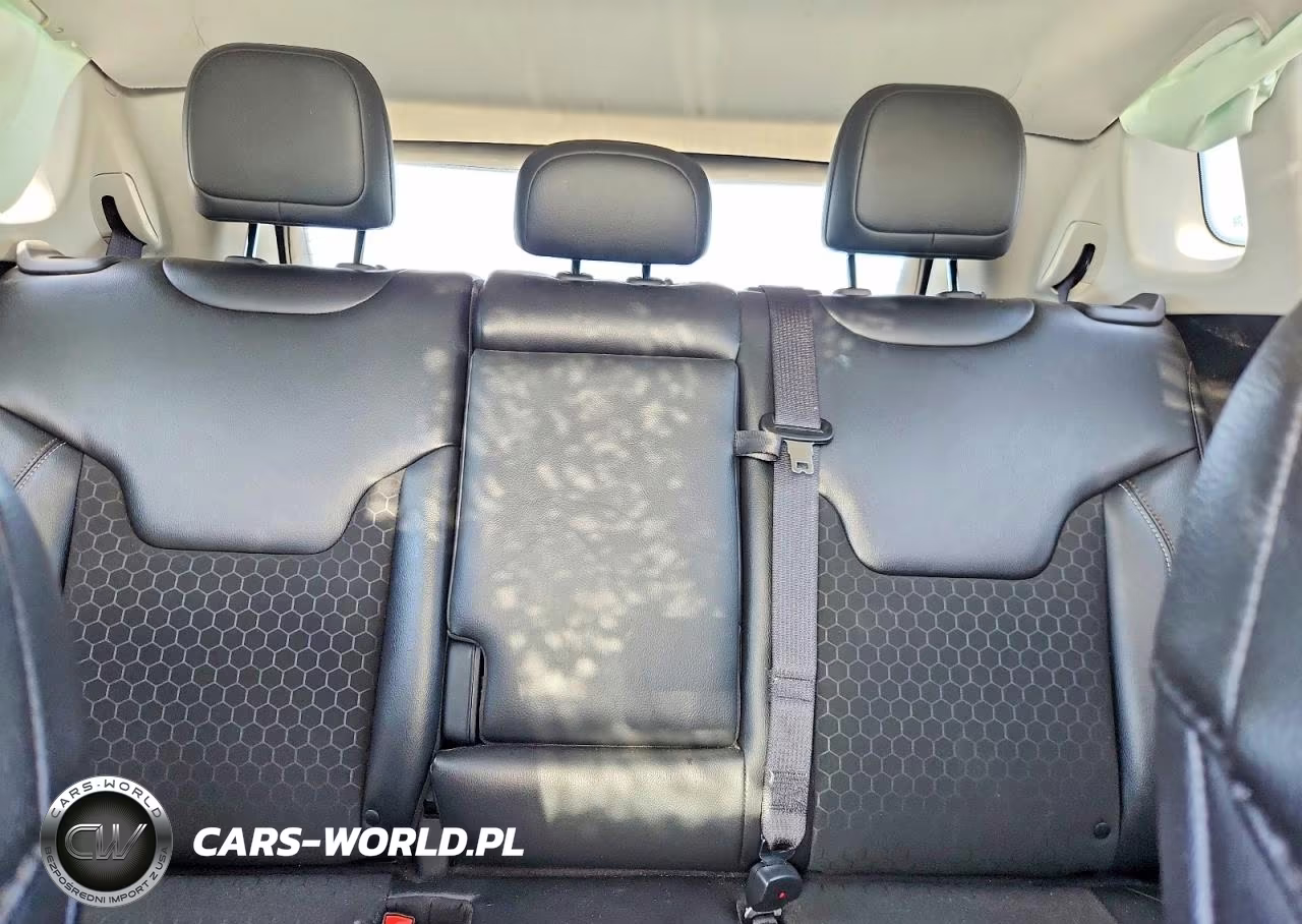2021 Jeep Compass Latitude VIN:3C4NJCBB7MT571075 - 10