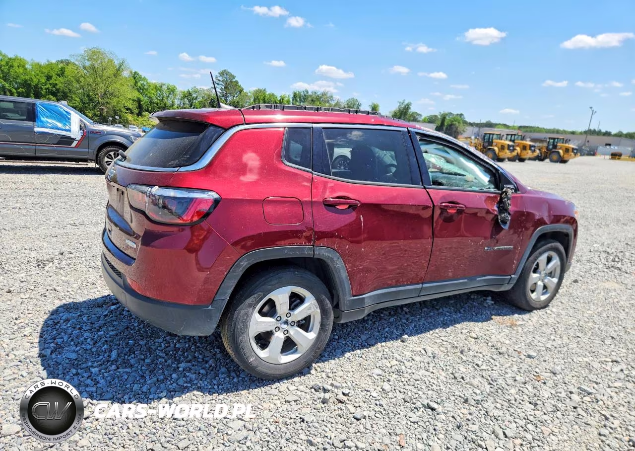 2021 Jeep Compass Latitude VIN:3C4NJCBB7MT571075 - 3