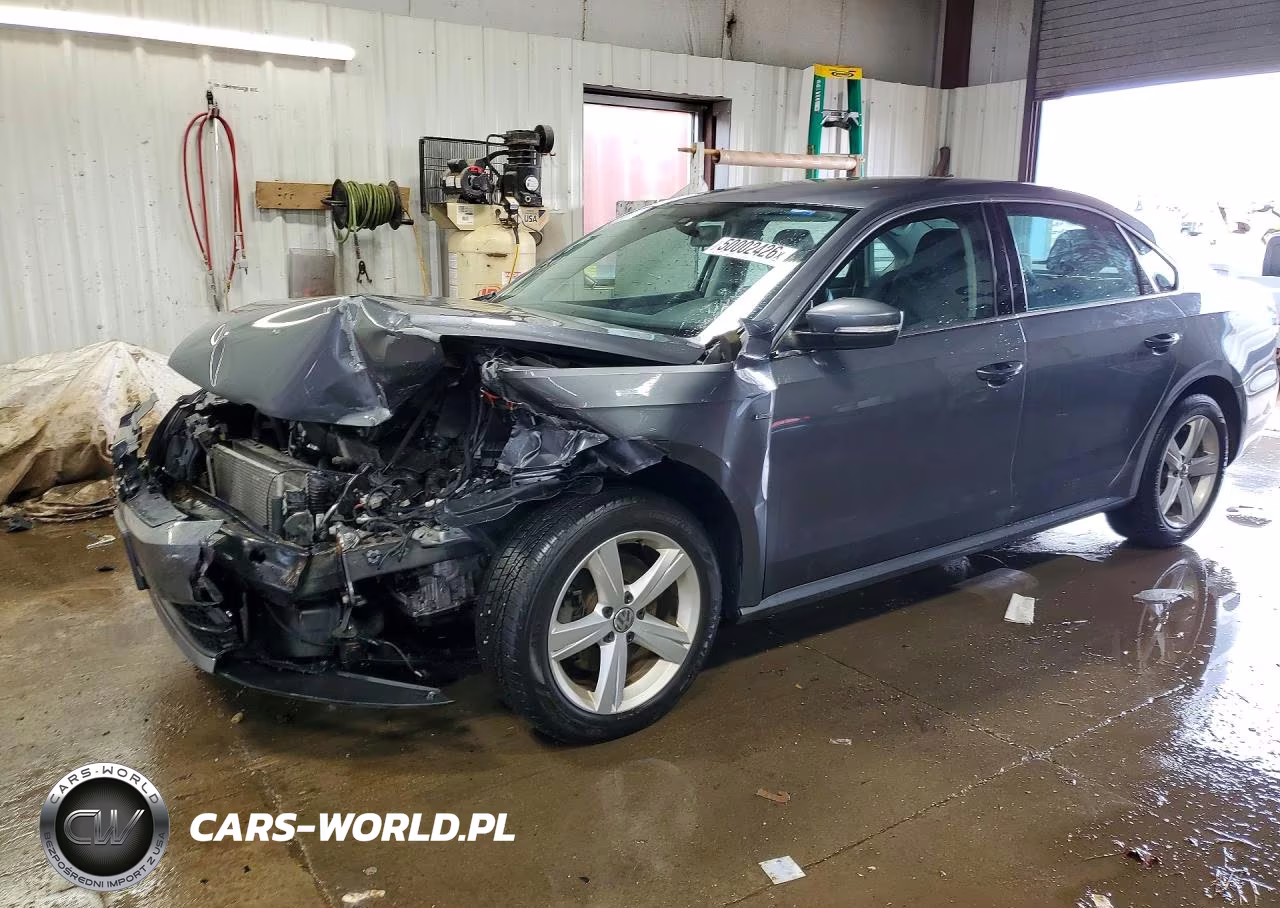 2015 Volkswagen Passat S