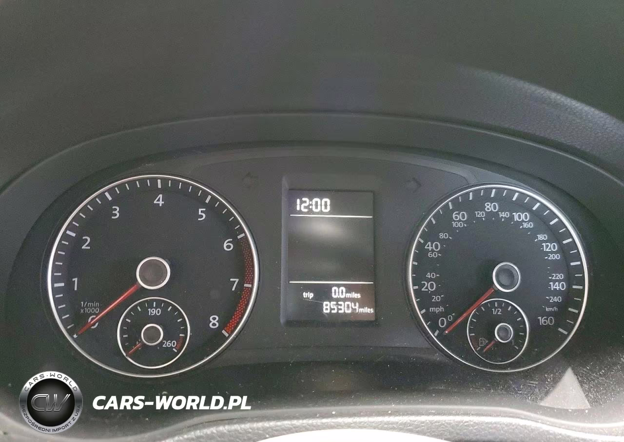 2015 Volkswagen Passat S VIN:1VWAS7A39FC108217 - 9