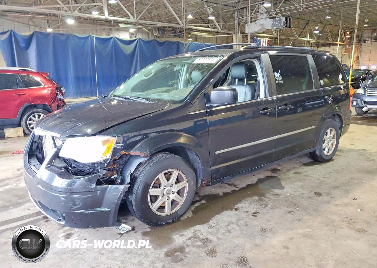 2010 Chrysler Town & Country Touring Plus